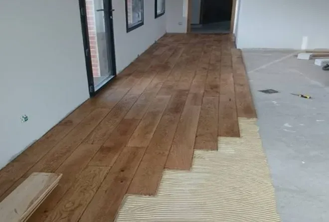 parquet collé